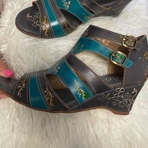 ELITE REDONDA By Corkys Footwear